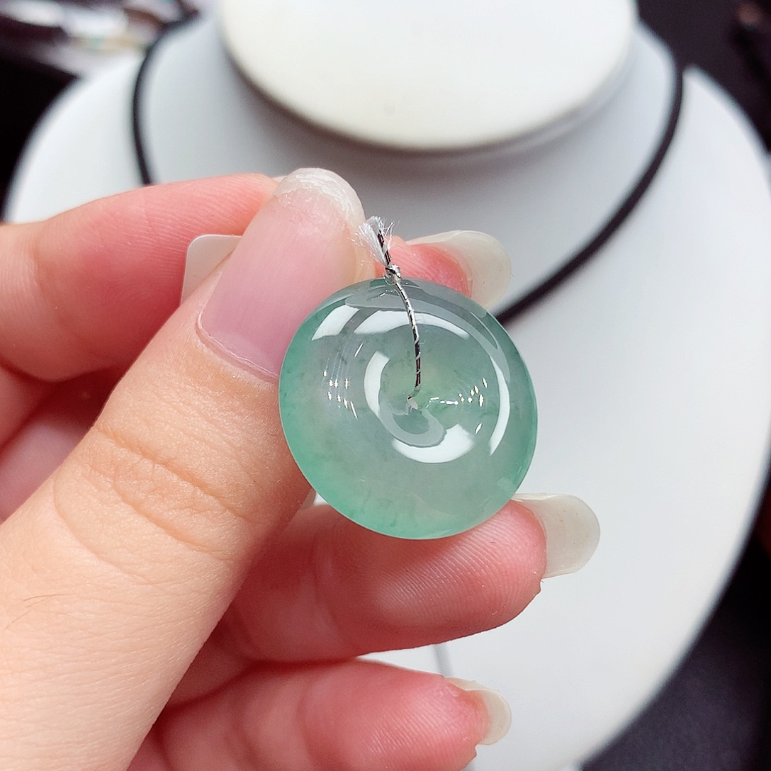 翡翠未镶嵌颈饰翡翠113，21.2/5.7