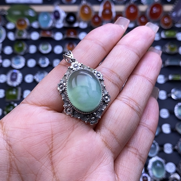 岫玉银S925镶嵌颈饰爱*丝