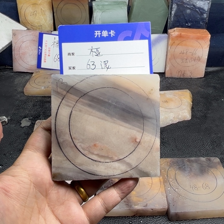 石英质玉手镯未镶嵌桠*定制手镯