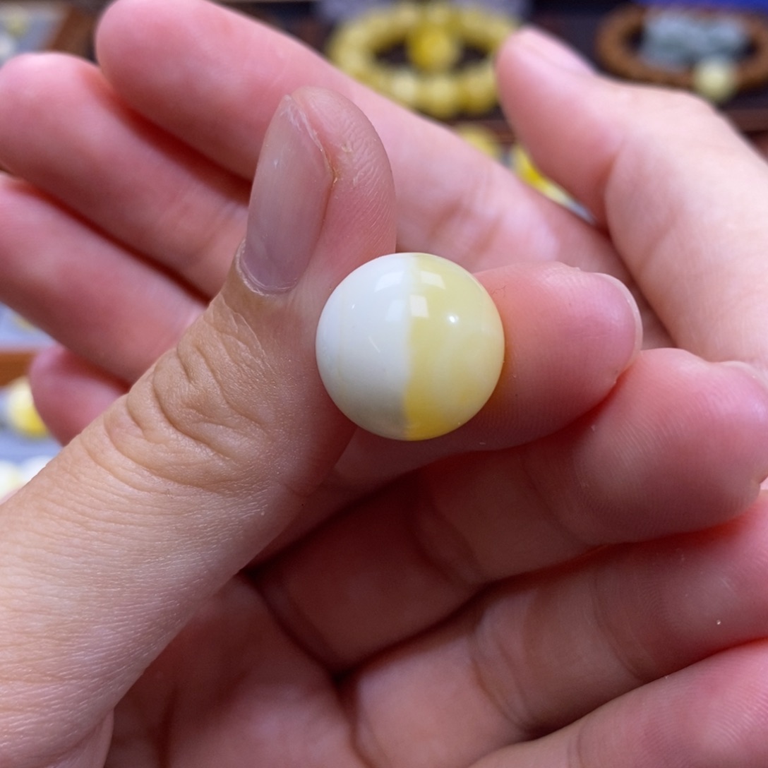 琥珀未镶嵌珠宝奇石14.5