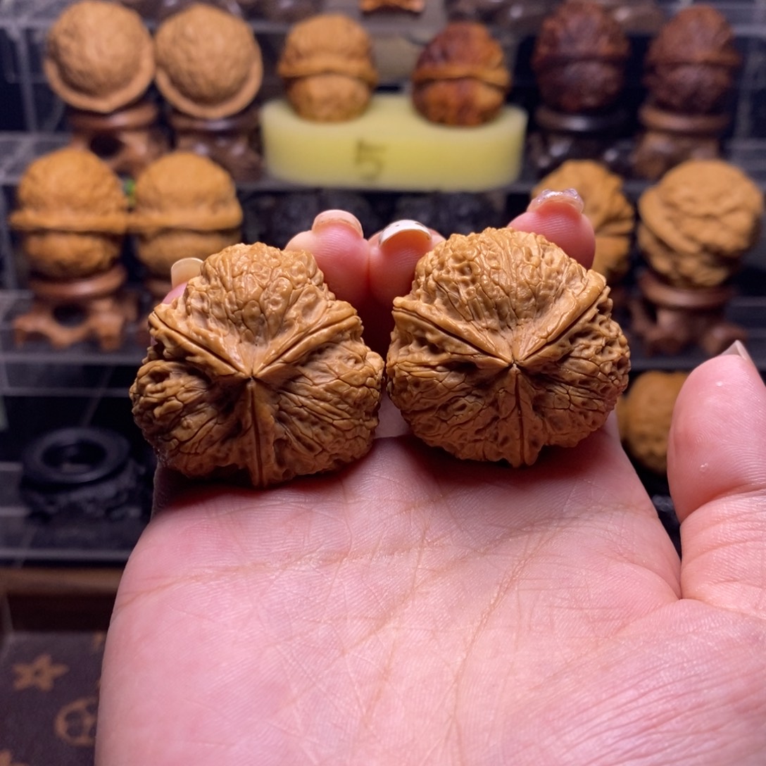 把件文玩核桃Z10虎王三棱35尺