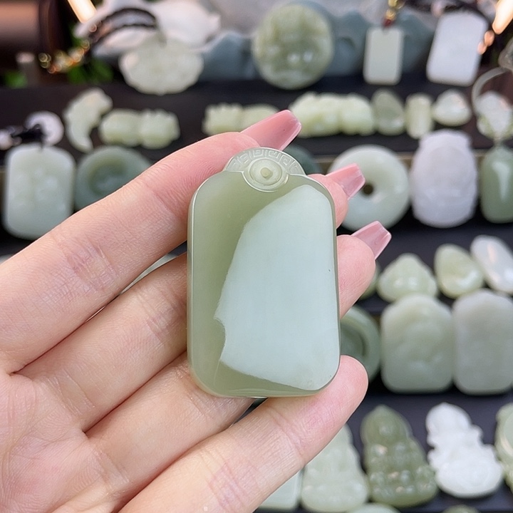 江***活和田玉未镶嵌颈饰