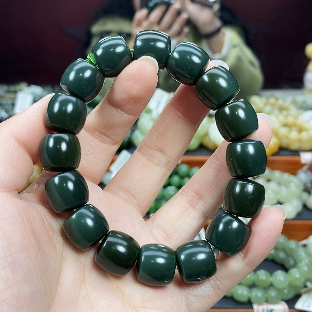 未镶嵌和田玉手链