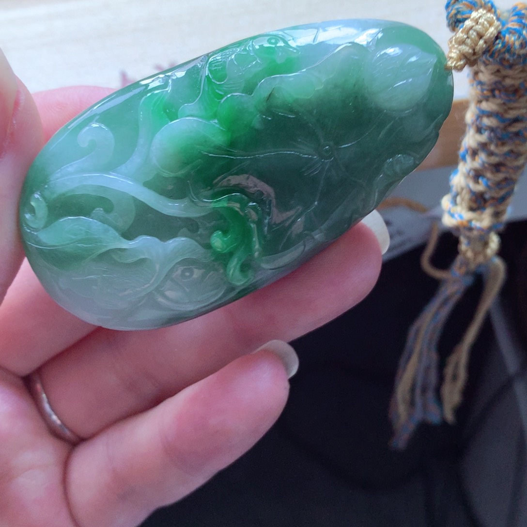 翡翠颈饰未镶嵌吊坠