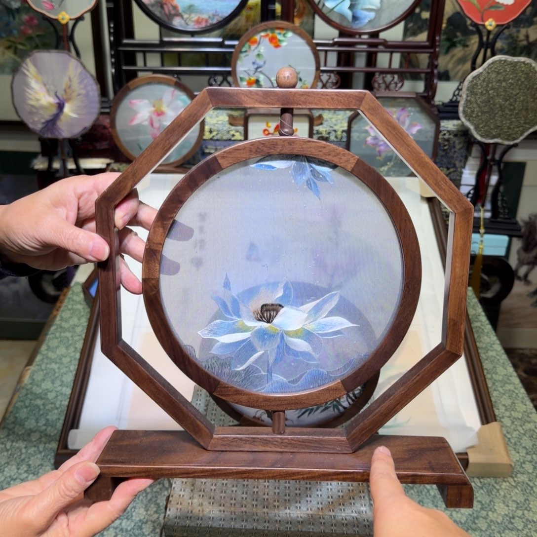 刺绣手工苏绣工艺制作技艺娴熟精湛