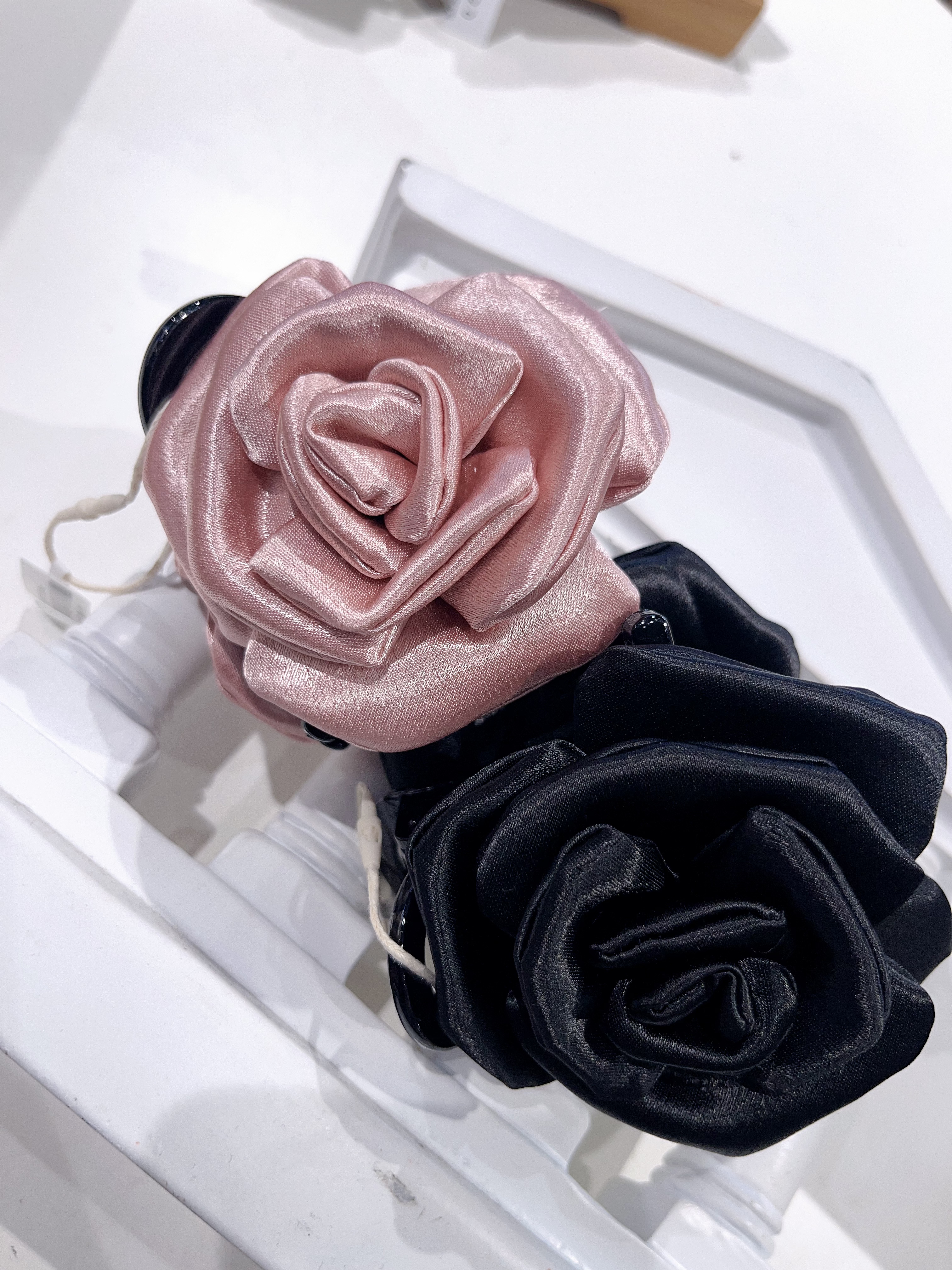 女日韩抓夹原创设计发夹发卡顶夹气质手作缎面山茶花高级气质百搭