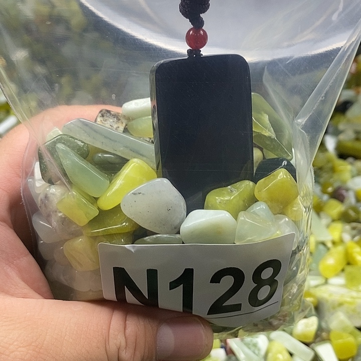 蛇纹石玉未镶嵌鱼缸石