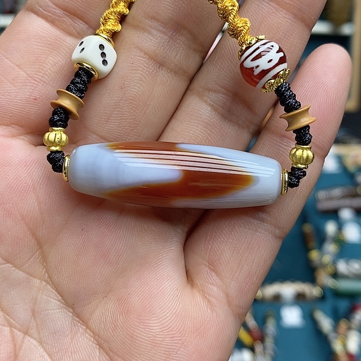 玛瑙/玉髓颈饰合金居*