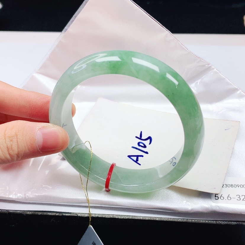 【闪购商品】翡翠手镯未镶嵌天然缅甸a货手镯56+