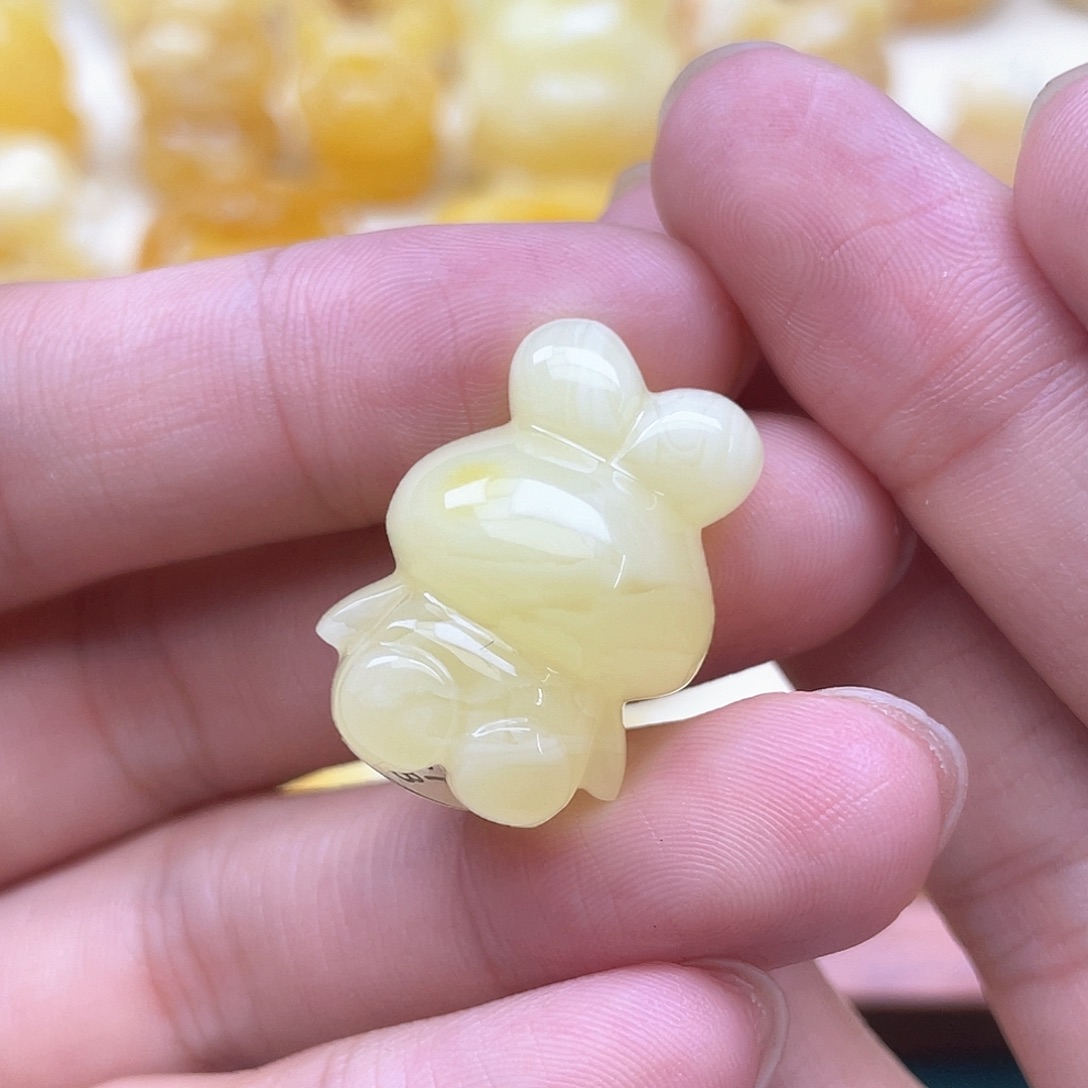 未镶嵌琥珀裸石蜜蜡