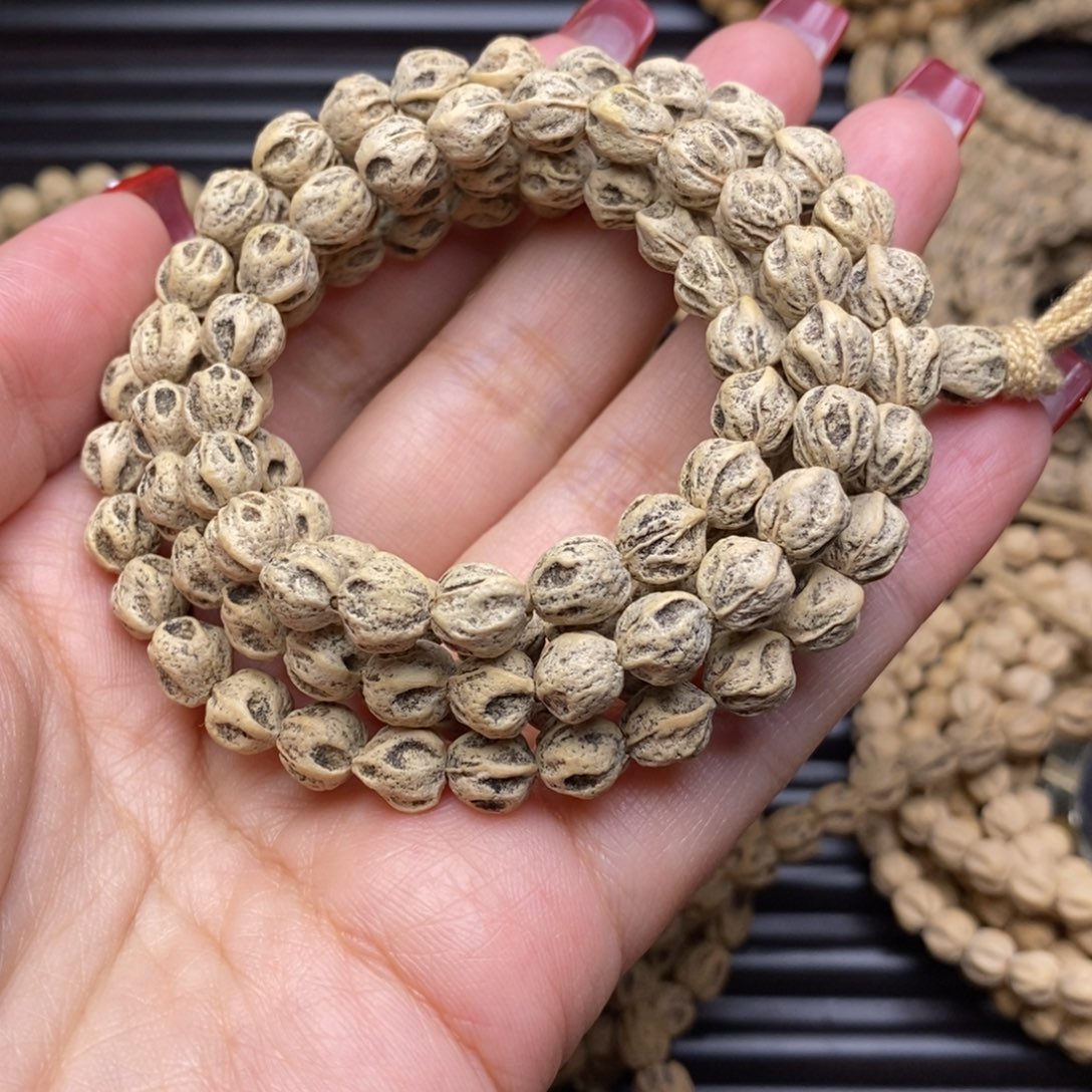 柏香籽/百香籽吊坠黑*