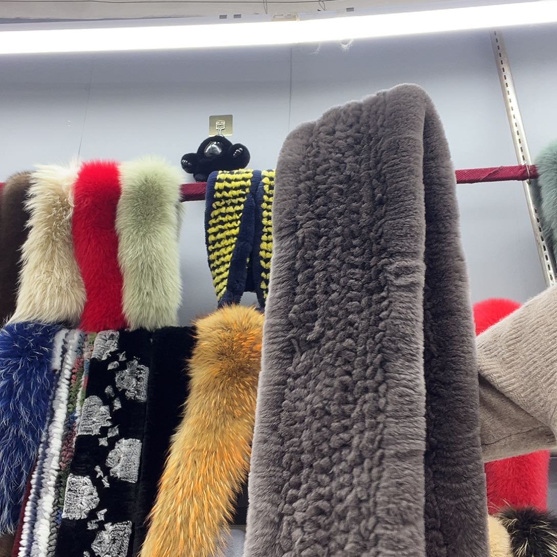 美丽诺羊毛灰色獭兔