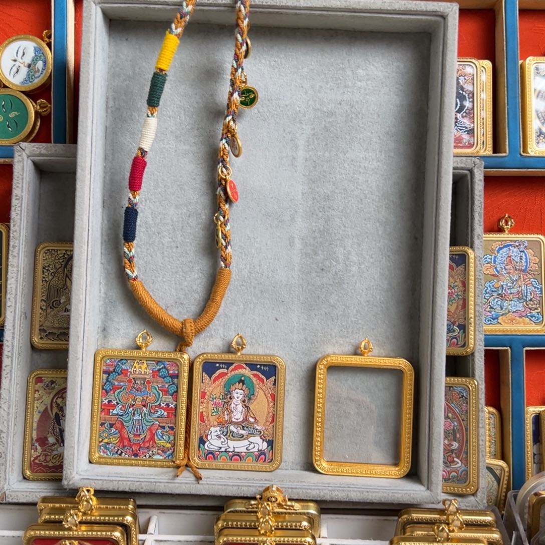 陆***姐吊坠双面普贤➕扎基