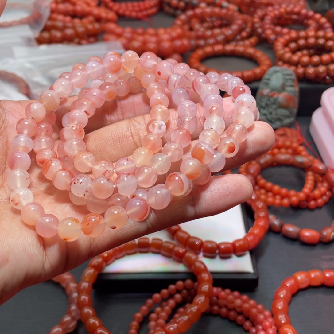 南红玛瑙手链未镶嵌