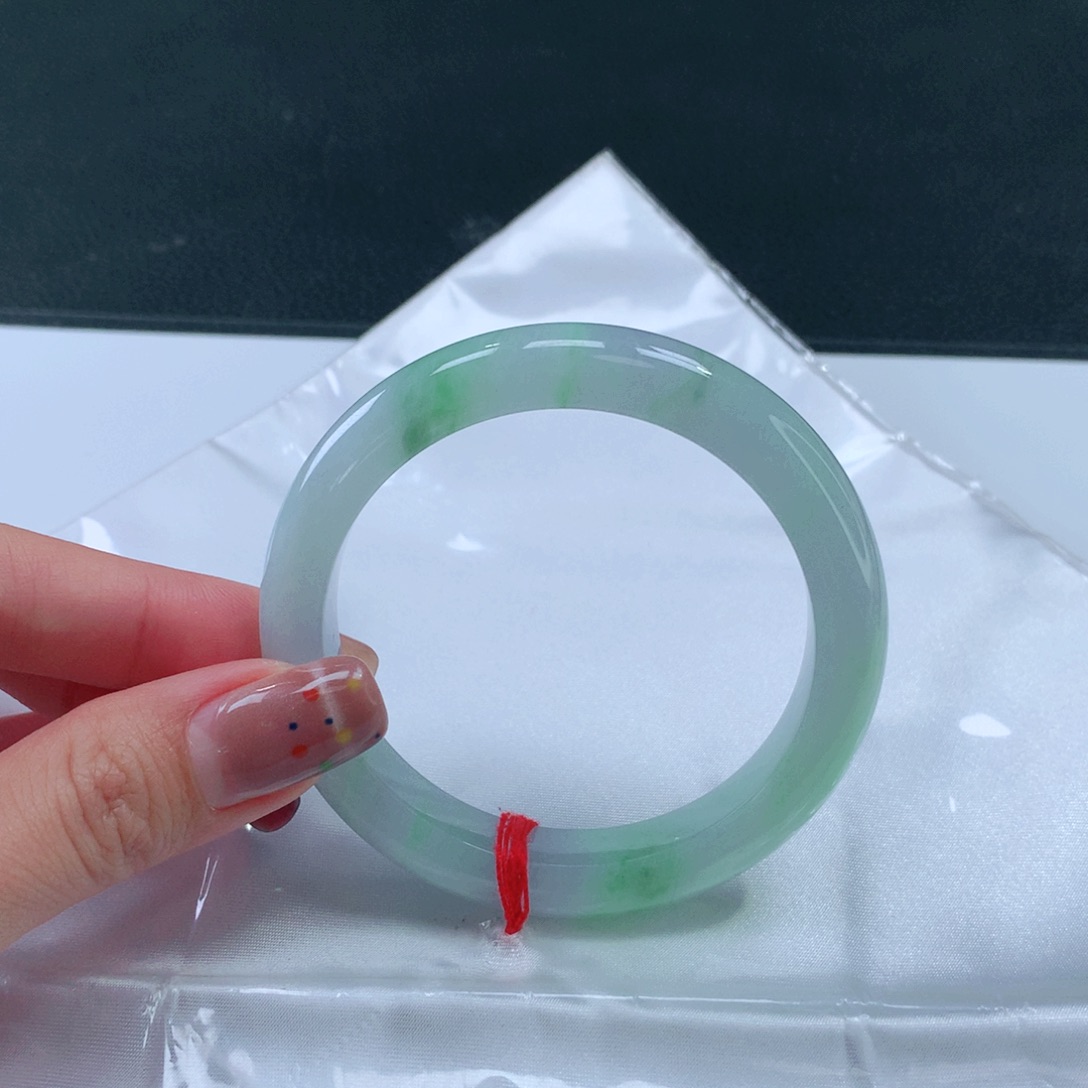 未镶嵌手镯翡翠010