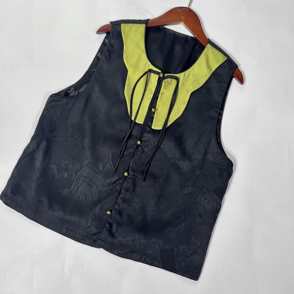 912 清 黑色山水流苏马甲背心