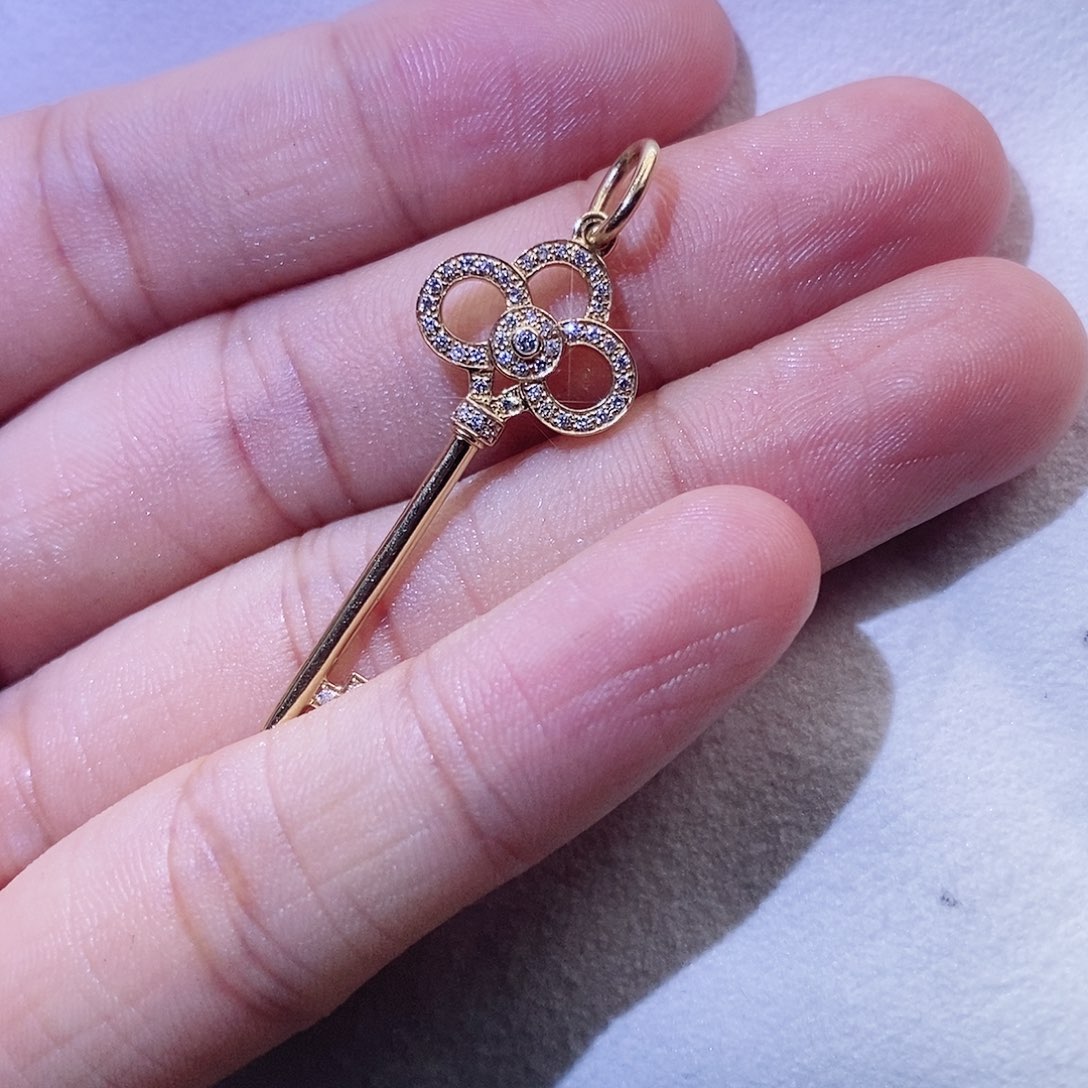 钻石吊坠(不含链)18K金镶嵌钥匙吊坠k黄