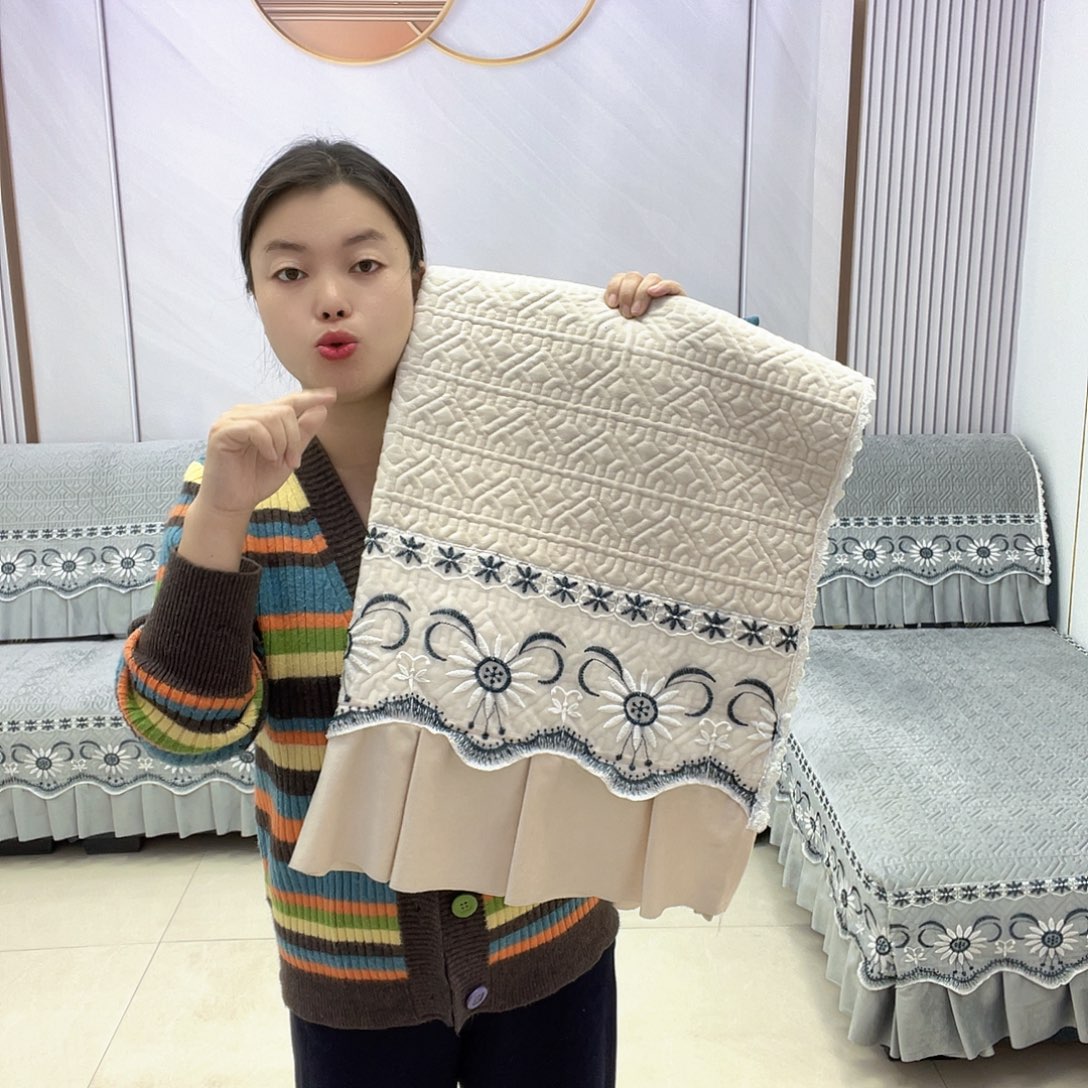 雪尼尔向阳米色270➕非140.180➕360