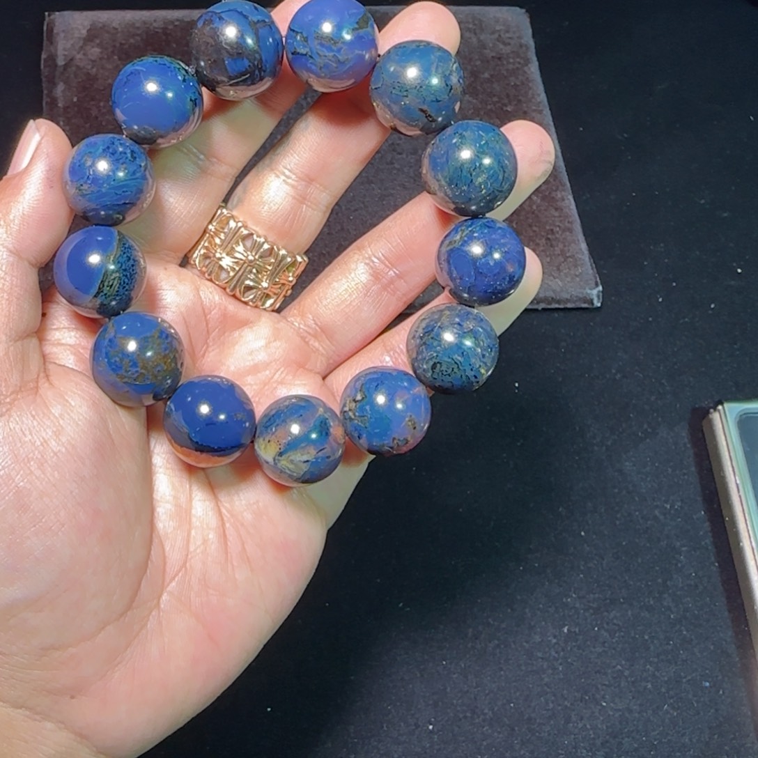 琥珀未镶嵌裸石琥珀