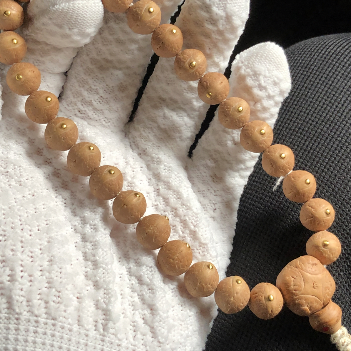 11.5mm实心籽镶嵌金钉尼泊尔凤眼菩提手持一物一图