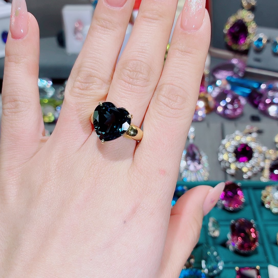 银S925镶嵌托帕石戒指戒指