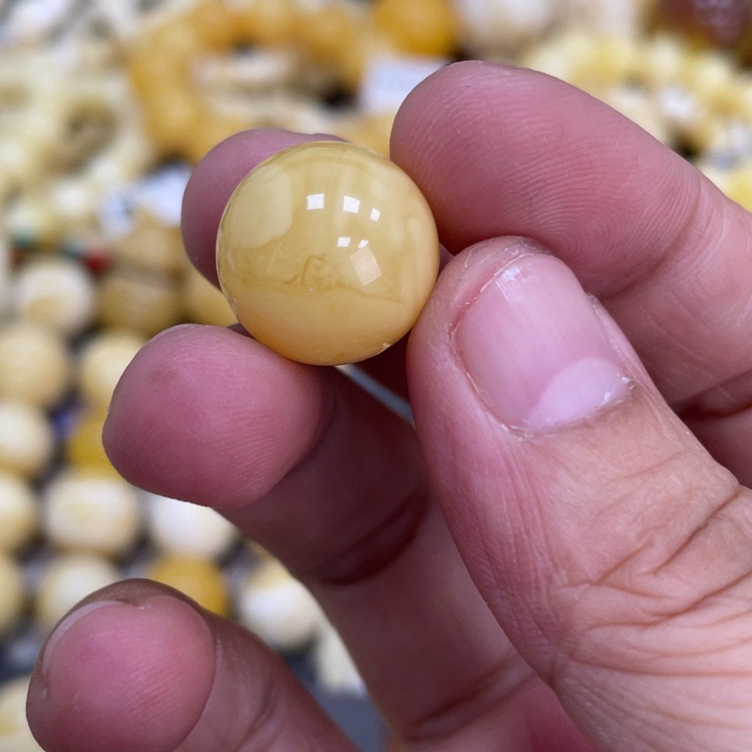 未镶嵌琥珀珠宝奇石15.5mm皮色 浓蜡