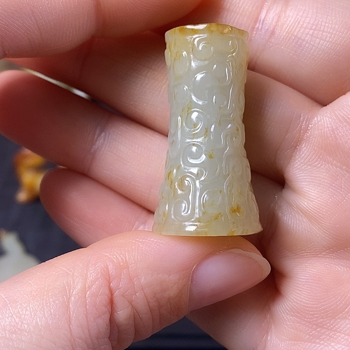 和田玉（糖玉）车挂未镶嵌吴***：