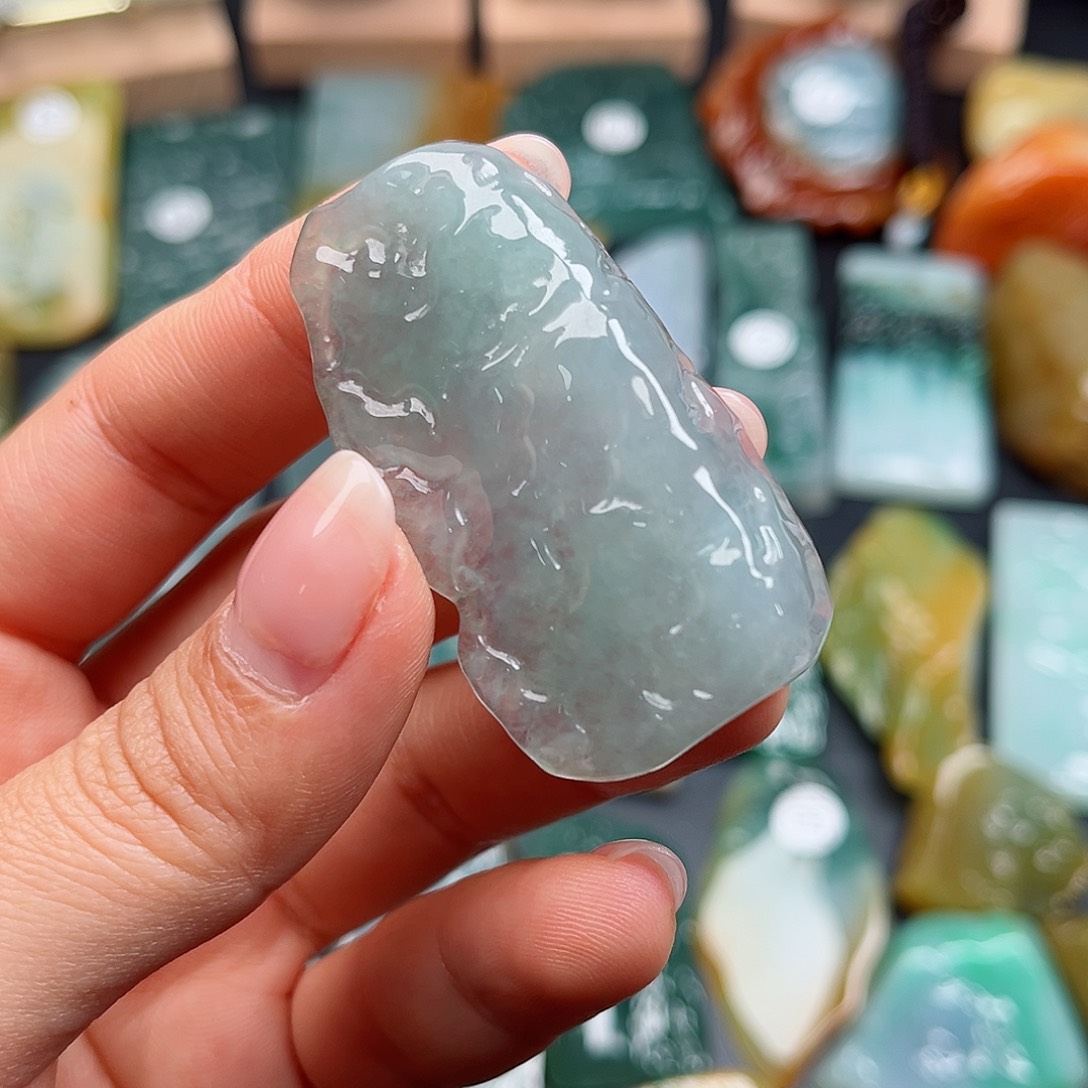 翡翠颈饰未镶嵌挂件