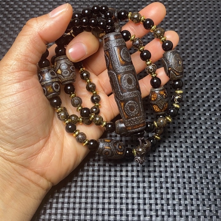 奥***航玛瑙/玉髓未镶嵌手链