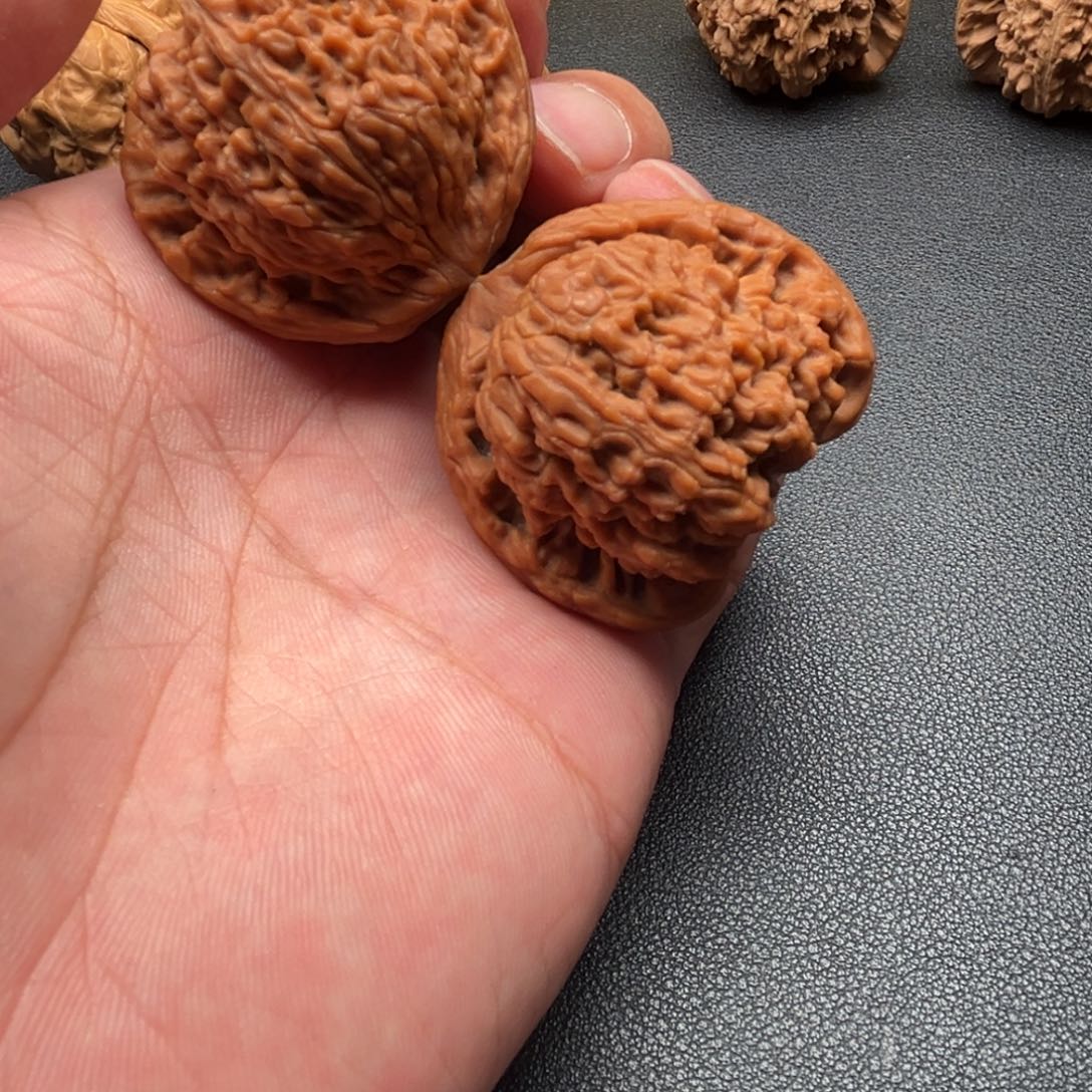 文玩核桃吊坠文玩核桃吊坠