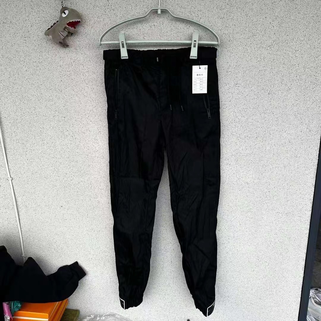 95新 Prada/普拉达 魔术贴裤/44码