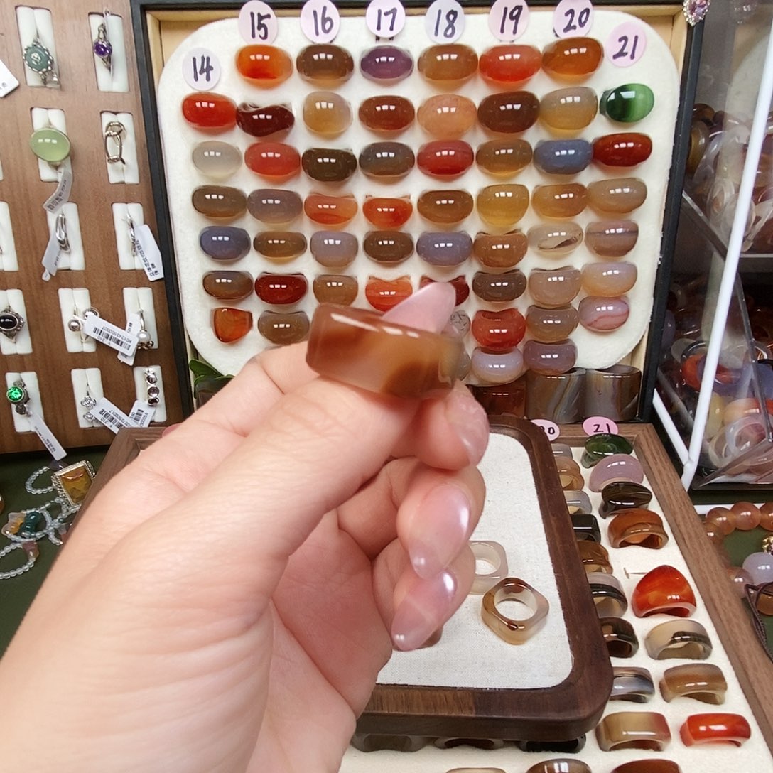 酷***爷玛瑙/玉髓未镶嵌戒指