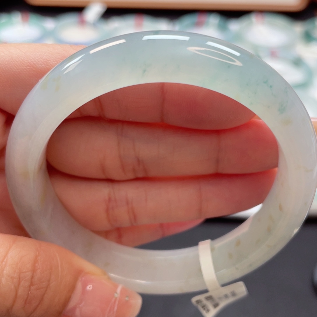 【闪购商品】翡翠未镶嵌手镯56冰透小碎花1号