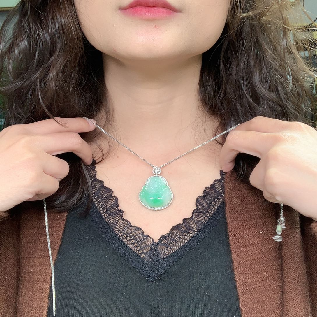 翡翠吊坠(赠链)18K金镶嵌