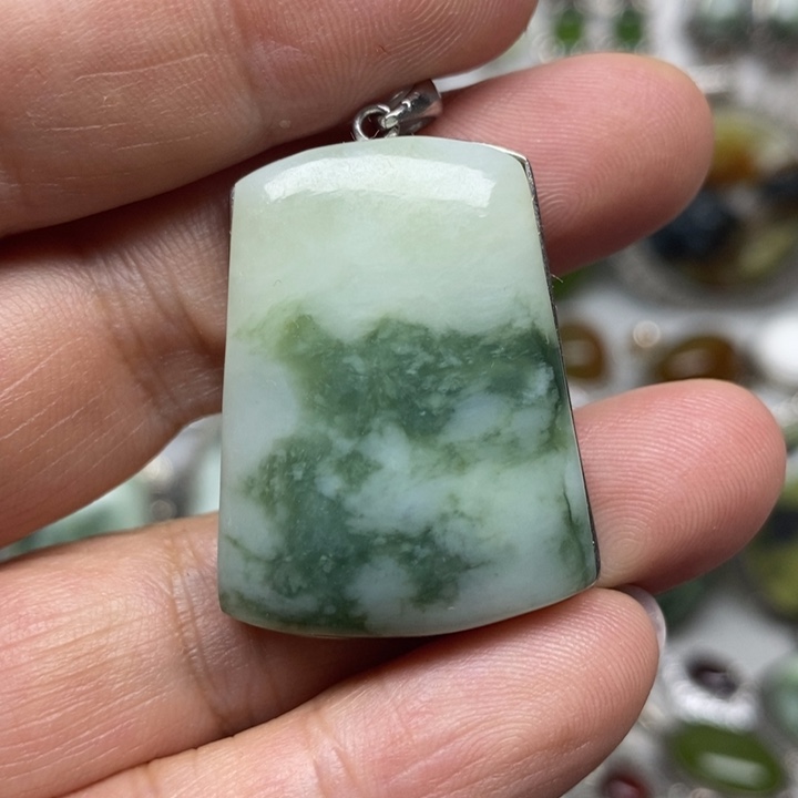 蛇纹石玉吊坠银S925镶嵌