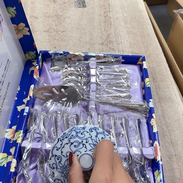 瓷片噗哈哈哈哈哈哈哈哈我的小