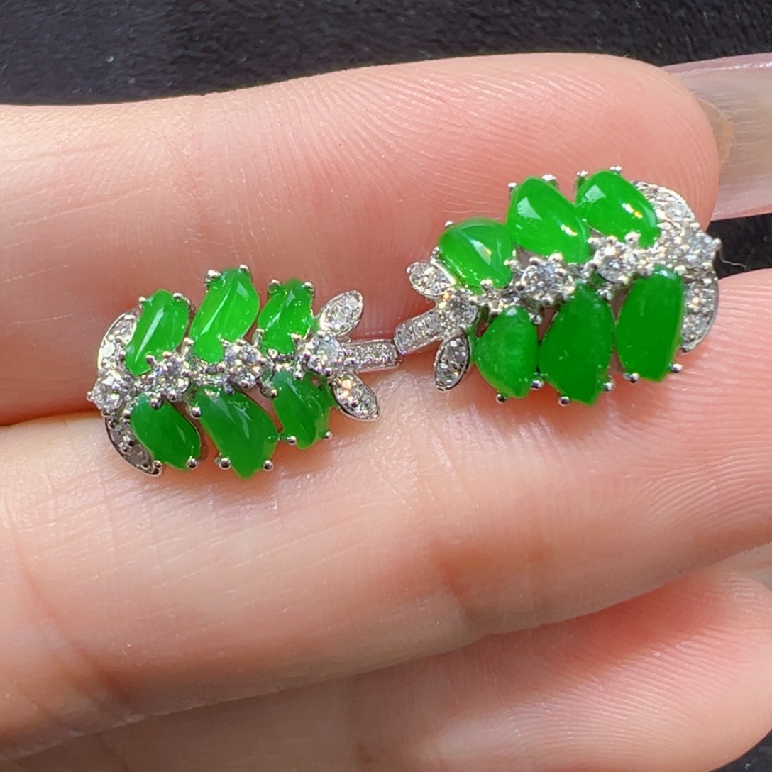 翡翠18K金镶嵌耳饰耳包