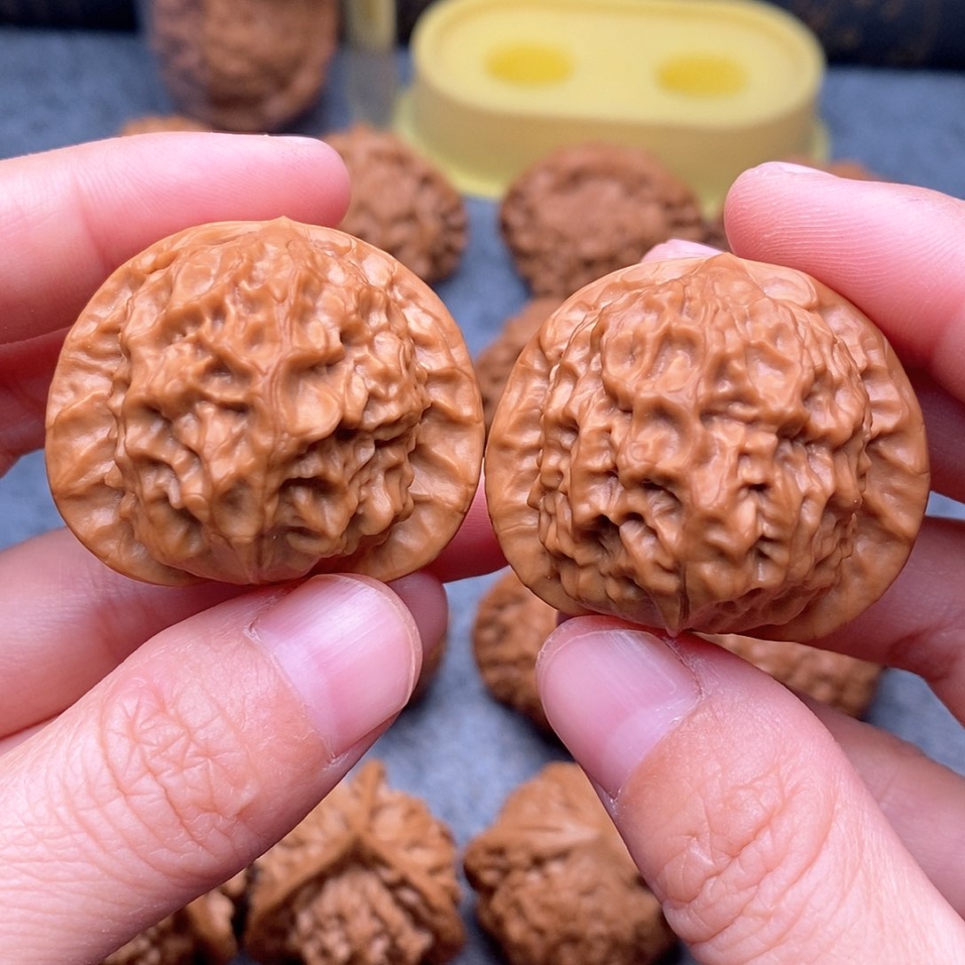 文玩核桃把件雨*石瓷娃娃39加