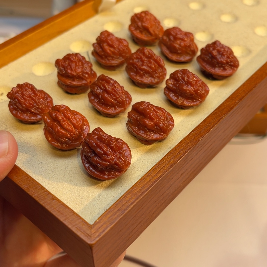 文玩核桃手串蛤蟆头