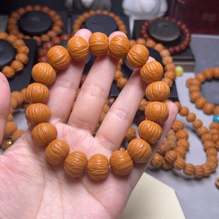 猴头核桃吊坠土豪