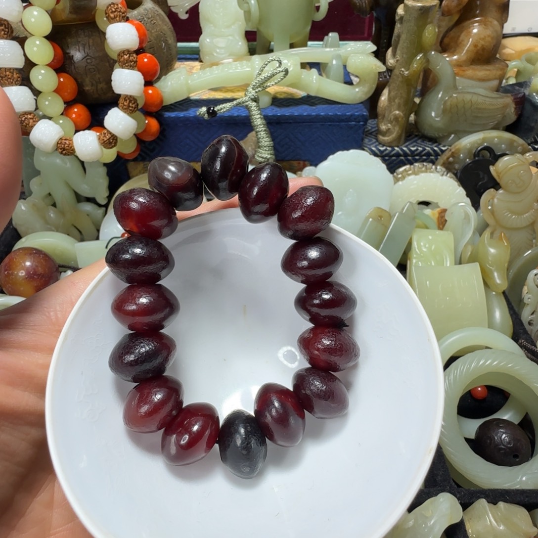 想***想和田玉（糖玉）未镶嵌颈饰