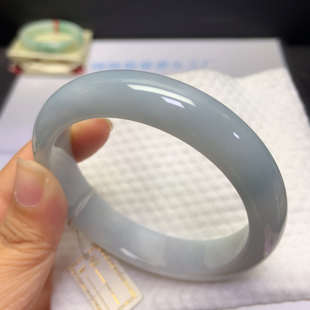 翡翠手镯未镶嵌58-13-8.4