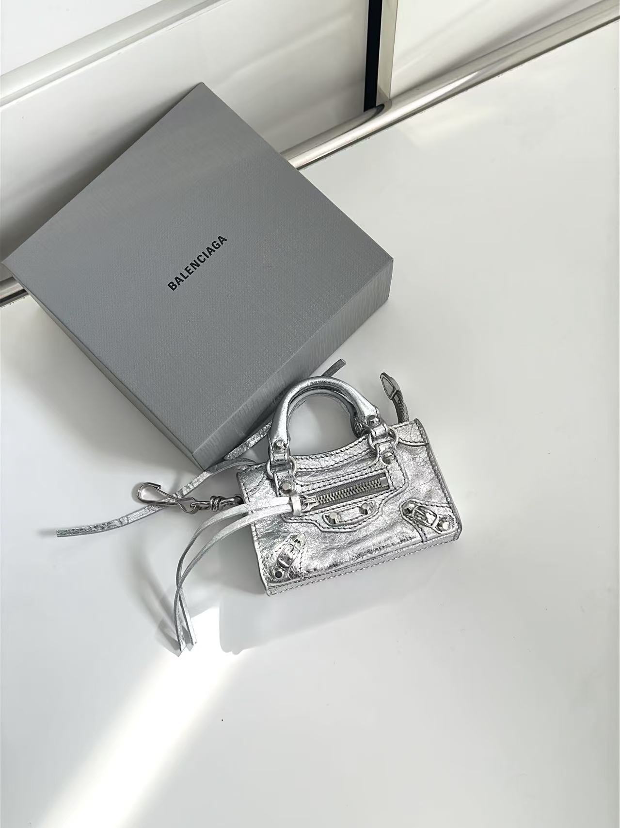 95新 Balenciaga/巴黎世家 CS5866/巴黎世家机车银色mini钱包