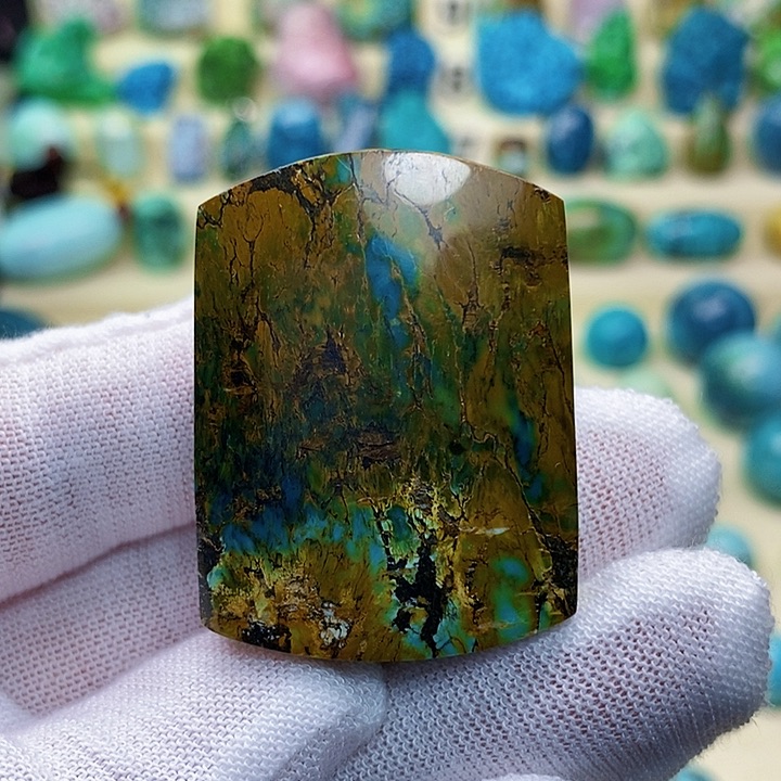 绿松石配饰未镶嵌