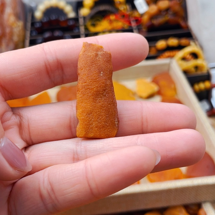 琥珀颈饰未镶嵌吊坠