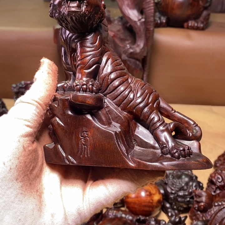 【闪购商品】檀香紫檀（小叶紫檀）向**木