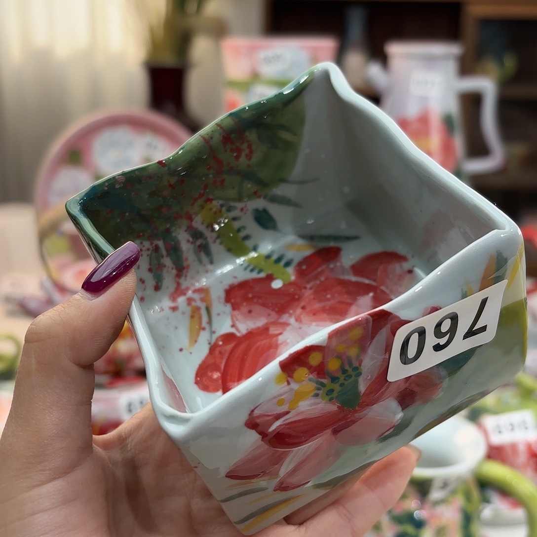 瓷片给哈哈哈哈哥哥给哈哈哈哈