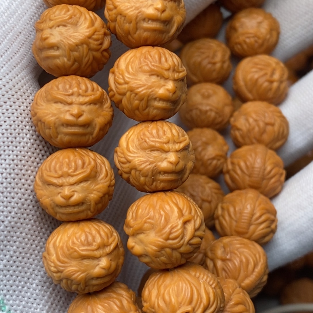 ****邪猴头核桃吊坠大圣15