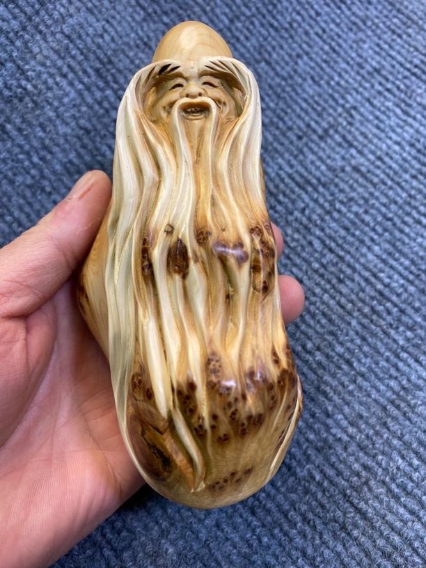 太行崖柏爆满瘤疤