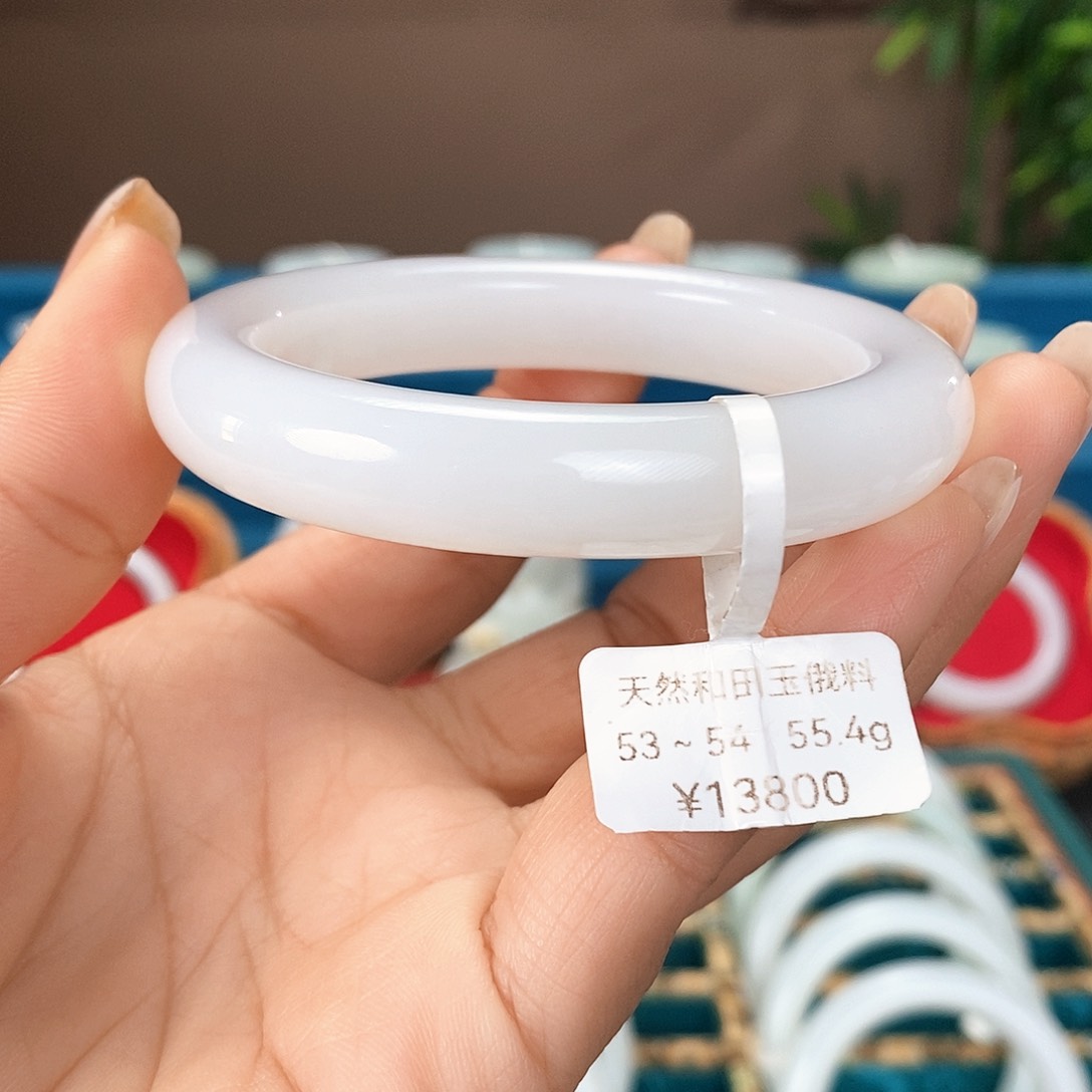 未镶嵌手镯和田玉E051